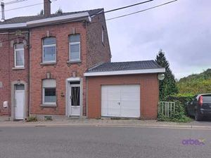 Maison 3 chambres avec garage  atelier  caves et jardin.
