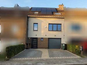 Maison bel-étage à vendre - Lotissement