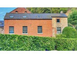 Appartement 4/5 chambres 2 sdb  bureau  avec terrasses  cave