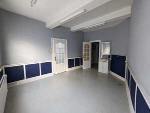 Maison de commerce à rénover - Beaux espaces