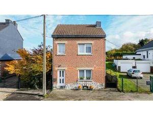 Maison 4 façades avec jardin et garage à Fexhe-Slins