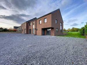 Maisons neuves 2 et 3 façades à Strée-lez-Huy !