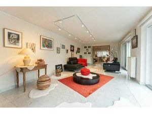 Superbe maison 2 ch + bureau à découvrir à Clavier !