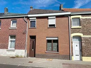 Charmante maison bien située à Waremme