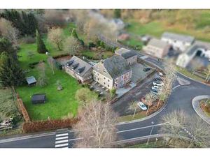 Bien d'exception à la campagne sur une propriété de 4 993 m²