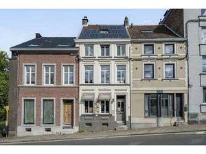 Bel immeuble mixte (rez + duplex) avec terrasse couverte et