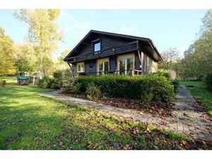 Chalet 2ch.+ piscine dans le Condroz!