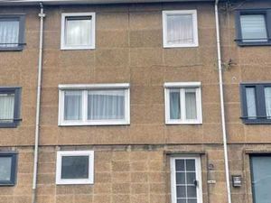 Bonne maison d'habitation de 3 chambres avec jardin