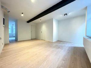 Appartement entièrement rénové - peb B - beau jardin !!