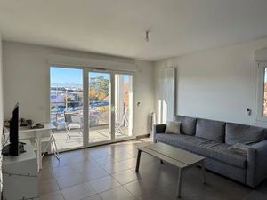 Location meublée appartement 2 pièces 44 m² à Annemasse (74100)  1 245 €