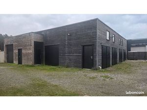 Box - Garde meuble à loué