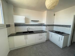 Appartement 2ème étage situé à Valréas