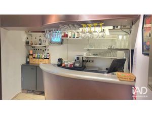 Vente locaux professionnels 216 m² à Auvers-sur-Oise (95430)  168 000 €