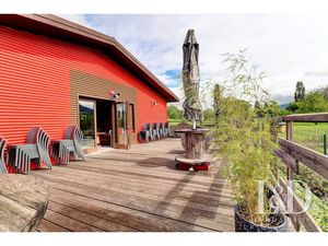 Vente locaux professionnels 312 m² à Chambery (73000)  95 000 €