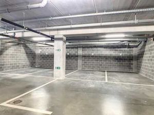 Beaufays centre - emplacement de parking intérieur