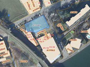 Terrain en zone économique/industrielle à Huy