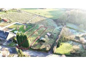 TERRAIN DE 603M² - CONSTRUCTIBLE - LOT 2