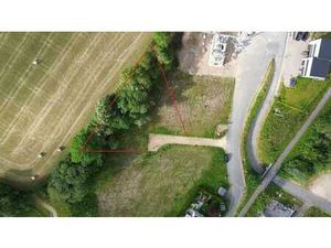 Lot 9 - Route de Bellevaux