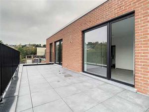 Appartement une chambre de 92m² - Grande terrasse