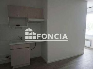 Location Appartement 2 pièces à La Roche-sur-Yon (85000) : à louer 2 pièces / 40m² La Roch