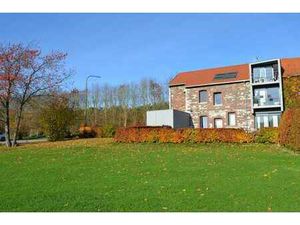 Bel appartement avec jardin et vue imprenable