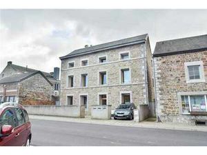 Duplex 2CH idéalement situé au coeur de Marchin!