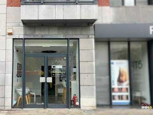 Des cabines de soins - ETAT IMPECCABLE