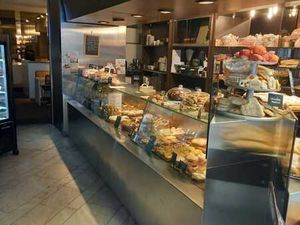 Commerce a remetre Rue Saint-Paul à LIège