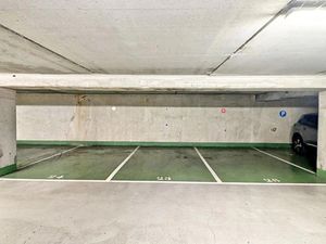 Vente parking 12 m² à Courbevoie (92400)  20 000 €