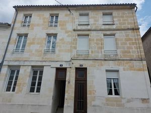 Vente immeuble à Jonzac (17500)  128 000 €