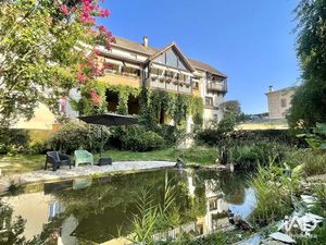 Vente locaux professionnels 799 m² à Lacapelle-Marival (46120)  695 000 €