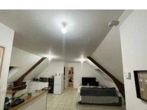 Location appartement 3 pièces 43 m² à Molliens-Dreuil (80540)  590 €