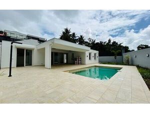 Location maison  m² T-4 à Petit-Bourg  2 850 €