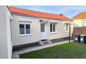 Location maison  48.57 m² T-3 à Sucy-en-Brie  1 100 €
