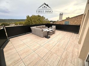 Maison de village rénovée avec élégance - Coudoux