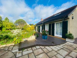 Maison familiale d'environ 116m2 sur près de 1791m2 de terra