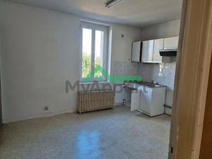 Location meublée appartement 4 pièces à Andrezieux-boutheon (42160)  700 €