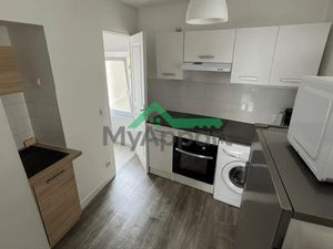 Location meublée appartement 3 pièces 55 m² à Chaintreaux (77460)  710 €