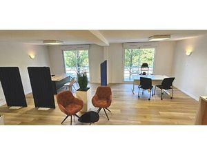 A LOUER - BUREAUX 185 m² - Vannes OUEST (56)