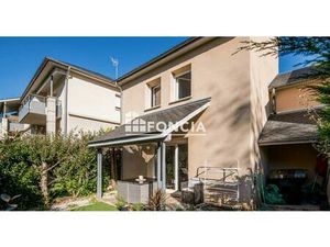 Maison T4 avec jardin  garage et parking – Résidence avec piscine