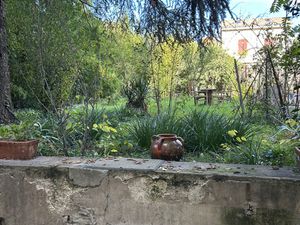 A vendre terrain constructible de 400 m2  centre ville de RO