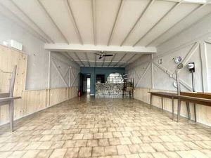 SURFACE COMMERCIALE AVEC APPARTEMENT