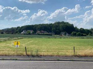 Une parcelle de terrain de 10 ares-LOT 1