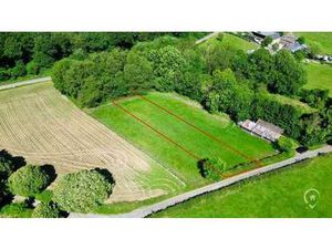 Terrain à bâtir de 21 ares à vendre à Durnal