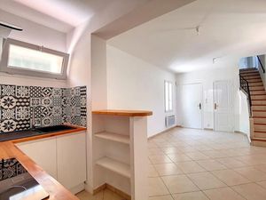 Location appartement 2 pièces 50 m² à Toulon (83000)  817 €