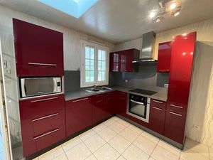 Location maison 7 pièces 127 m² à Chasseneuil-du-Poitou (86360)  920 €