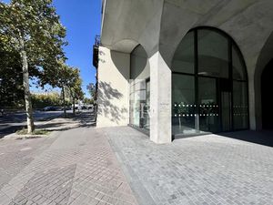 Location locaux professionnels 35 m² à Paris 4ème (75004)  1 250 €