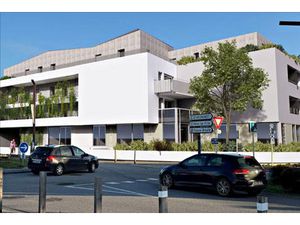 Vente local commercial  109.00m²  Saint