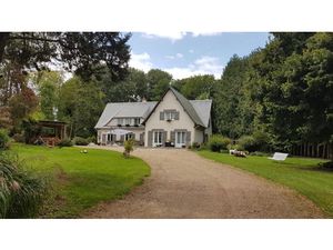 Maison 8pièce(s) 5chambre(s) 300 m² Mondoubleau (41170)