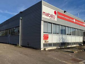 Local d'activités à louer